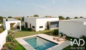 Single-storey house  in Vermelha