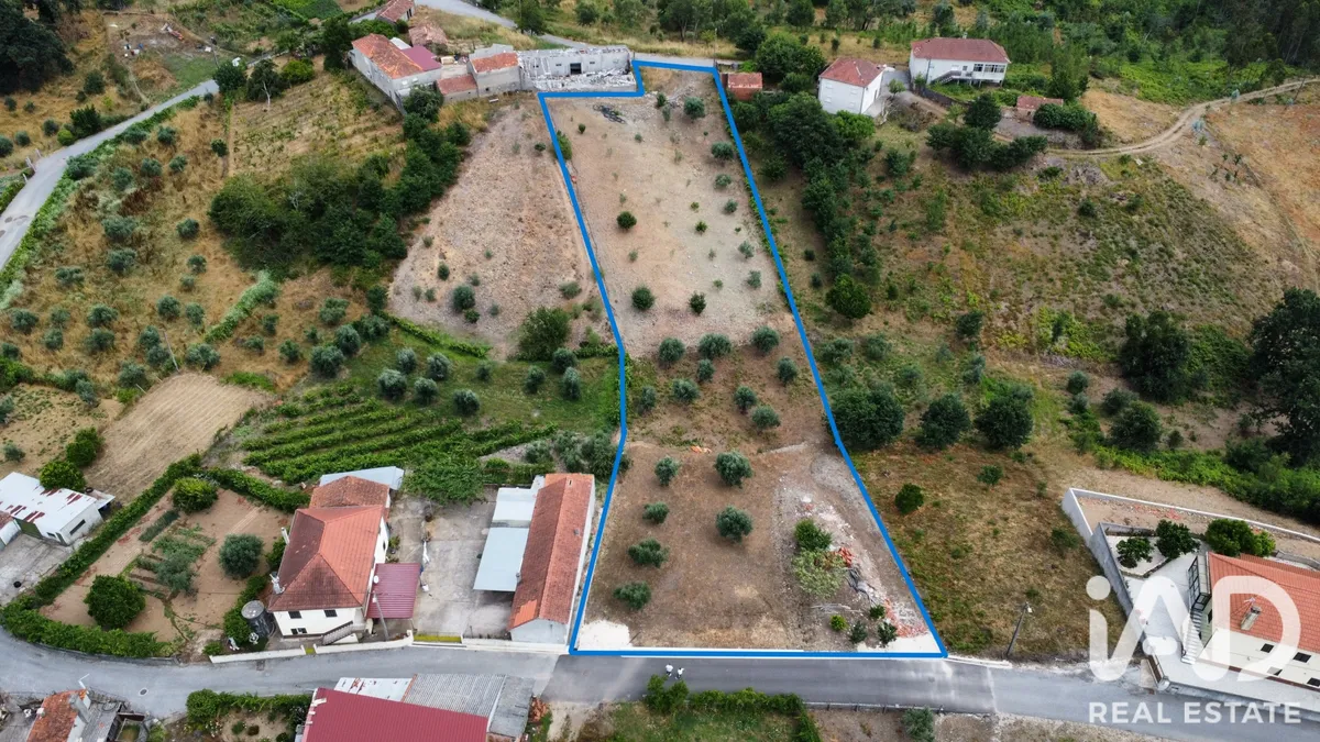 Terreno rústico de 3325 m² em Graça