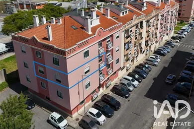 Apartment T2 in Algueirão-Mem Martins