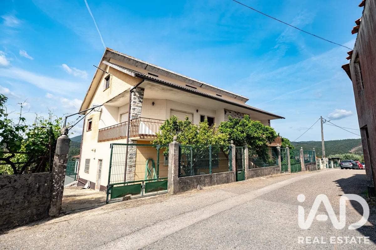 Casa/Moradia 8 quartos de 281 m² em Maçãs de Dona Maria
