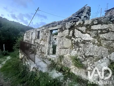 Terreno urbano  em Mancelos