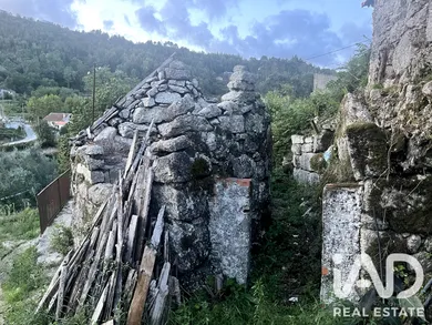 Terreno urbano  em Mancelos