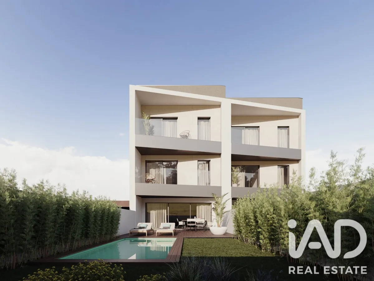 Terreno urbano de 276 m² em Trofa