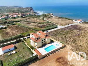 Apartamento T3 em São Pedro da Cadeira