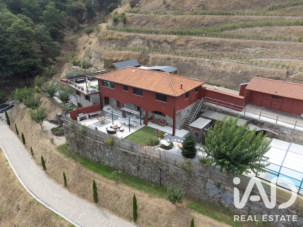 Quinta de 400 m² em Sao Romeo de Aregos