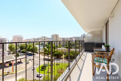 Apartamento T2 em Algés