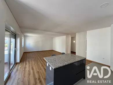 Apartamento T3 em Darque