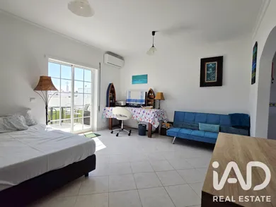 Apartamento T1 em Santa Luzia