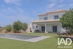 Casa/Moradia  em Luz