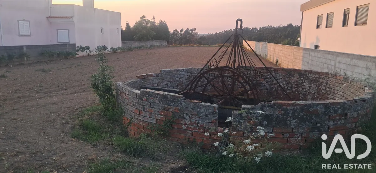 Terreno rústico de 320 m² em Ouca