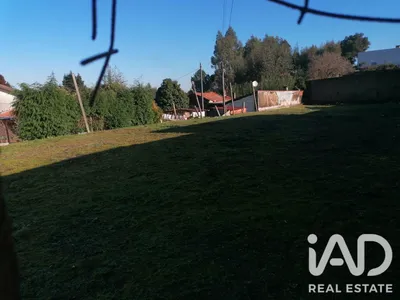 Fotografia 3 de Terreno urbano de 680 m² em Seixezelo