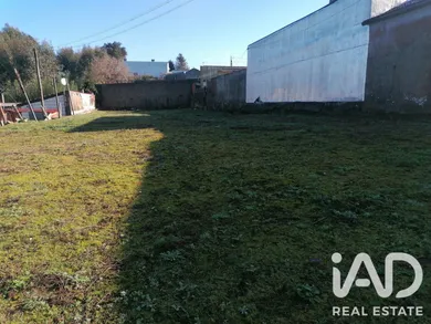 Terreno urbano em Seixezelo