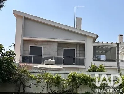 Fotografia 3 de Moradia geminada 5 quartos de 166 m² em Charneca de Caparica