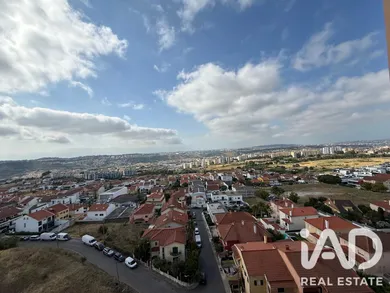 Apartment T1 in Loures