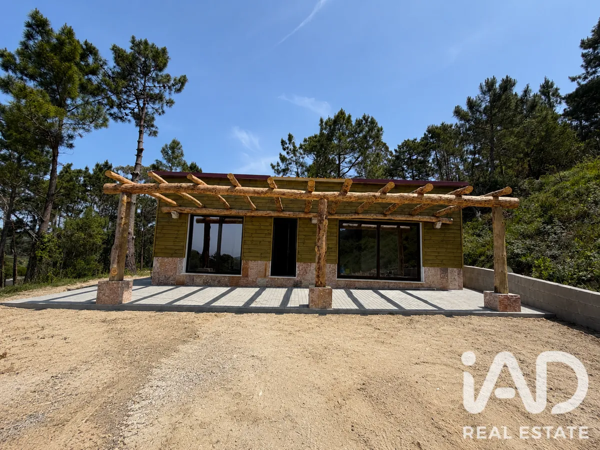 Terreno de 11 000 m² em Ericeira