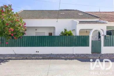 Moradia em gaveto em Palmela