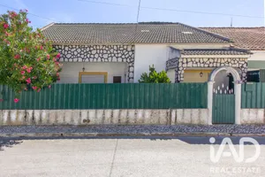 Moradia em gaveto  em Palmela