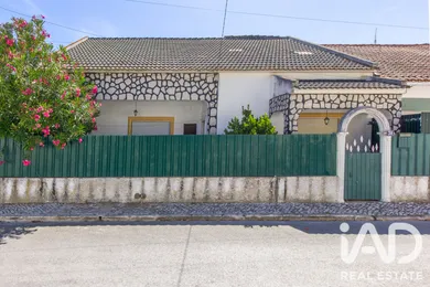 Moradia em gaveto em Palmela