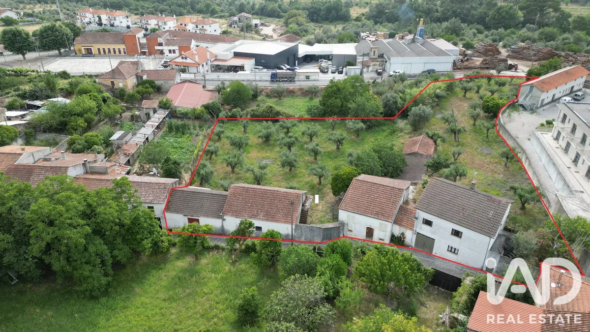 Casa/Moradia de 297 m² em Espinhal