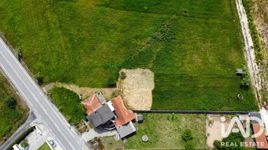 Semi-detached house in Maceira