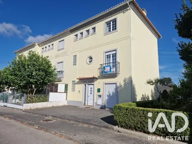 Moradia geminada em Bombarral