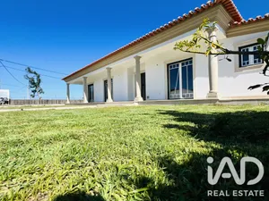 Detached house in Pataias