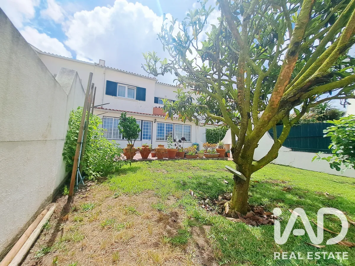 Moradia em banda 4 quartos de 256 m² em Lourinhã