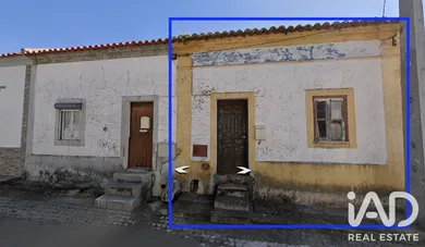 Terraced house in São Miguel do Rio Torto