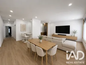 Apartment T4 in Rio de Mouro