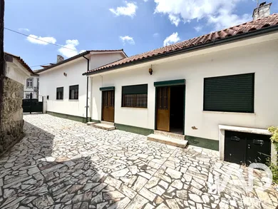 House  in Mujães