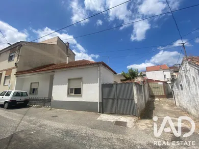 Maison à Leiria