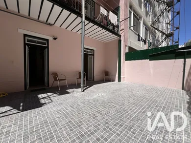 Apartamento T5+ em Lisboa
