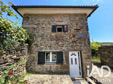 Quinta rural em Riba de Âncora