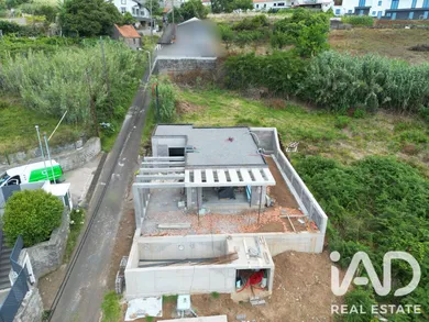 Terreno urbano em Prazeres