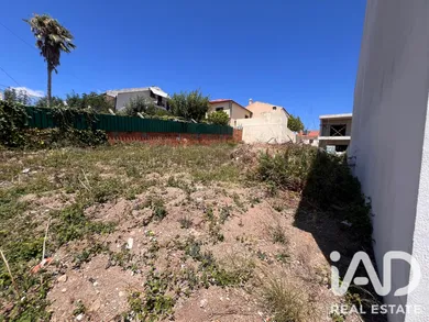 Building plot  in Loures