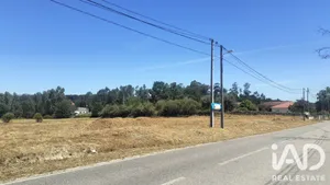 Terrain à bâtir  à Tondela 