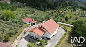 House  in Santiago de Cassurraes 