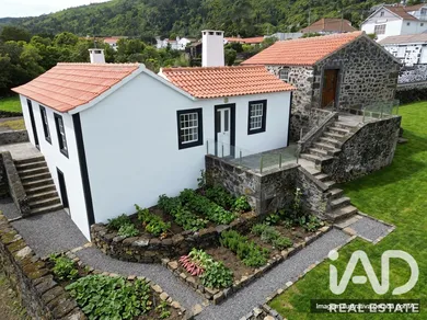 Pavillon à Ribeiras