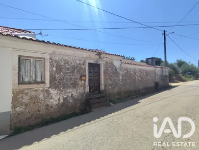 Moradia térrea  em Peral