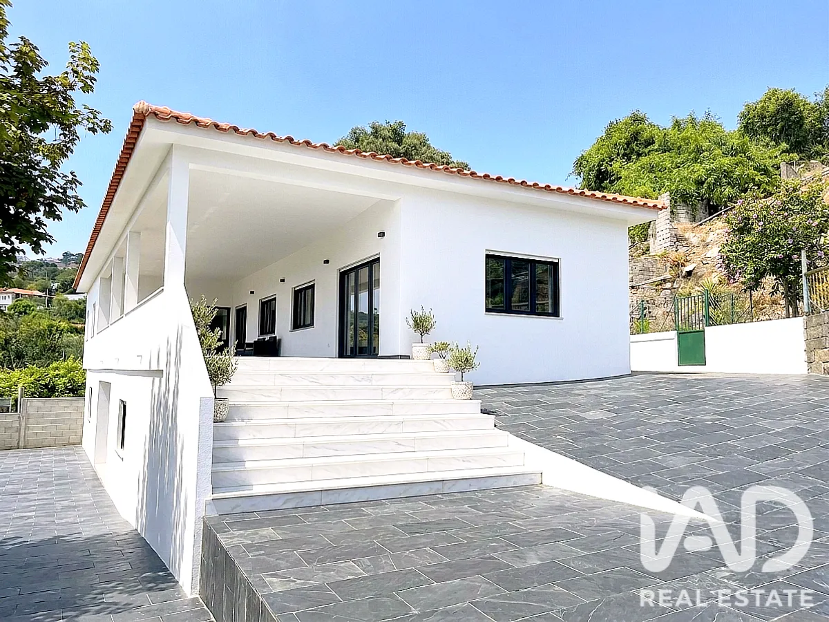 Casa/Moradia 5 quartos de 310 m² em Vila Caiz