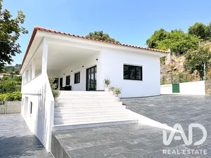 Casa/Moradia  em Vila Caiz
