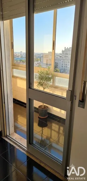 Apartment T3 in Lisboa
