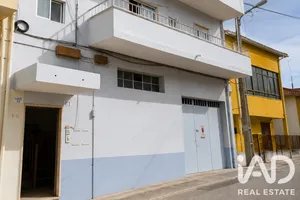 Building  in Póvoa Santo Adrião