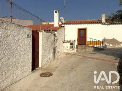 Single-storey house  in Picoitos