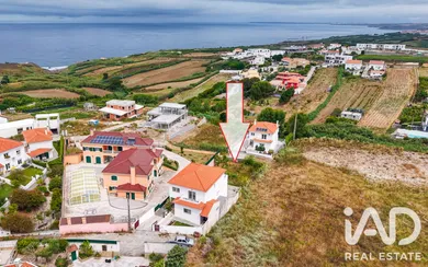 Land  in Atalaia