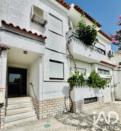 Apartment in house in Barreiro