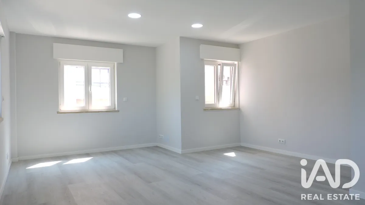 Apartamento de 74 m² em Corroios
