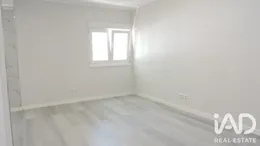 Apartamento T3 em Almada