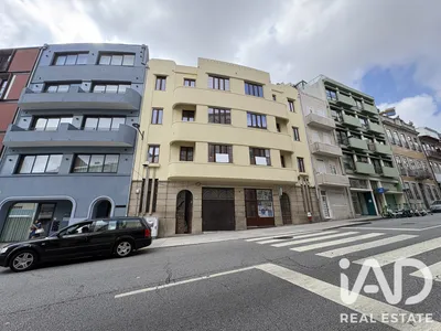 Fotografia 3 de Prédio de 1000 m² em Porto