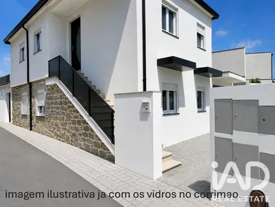 Apartment in house in Arcozelo